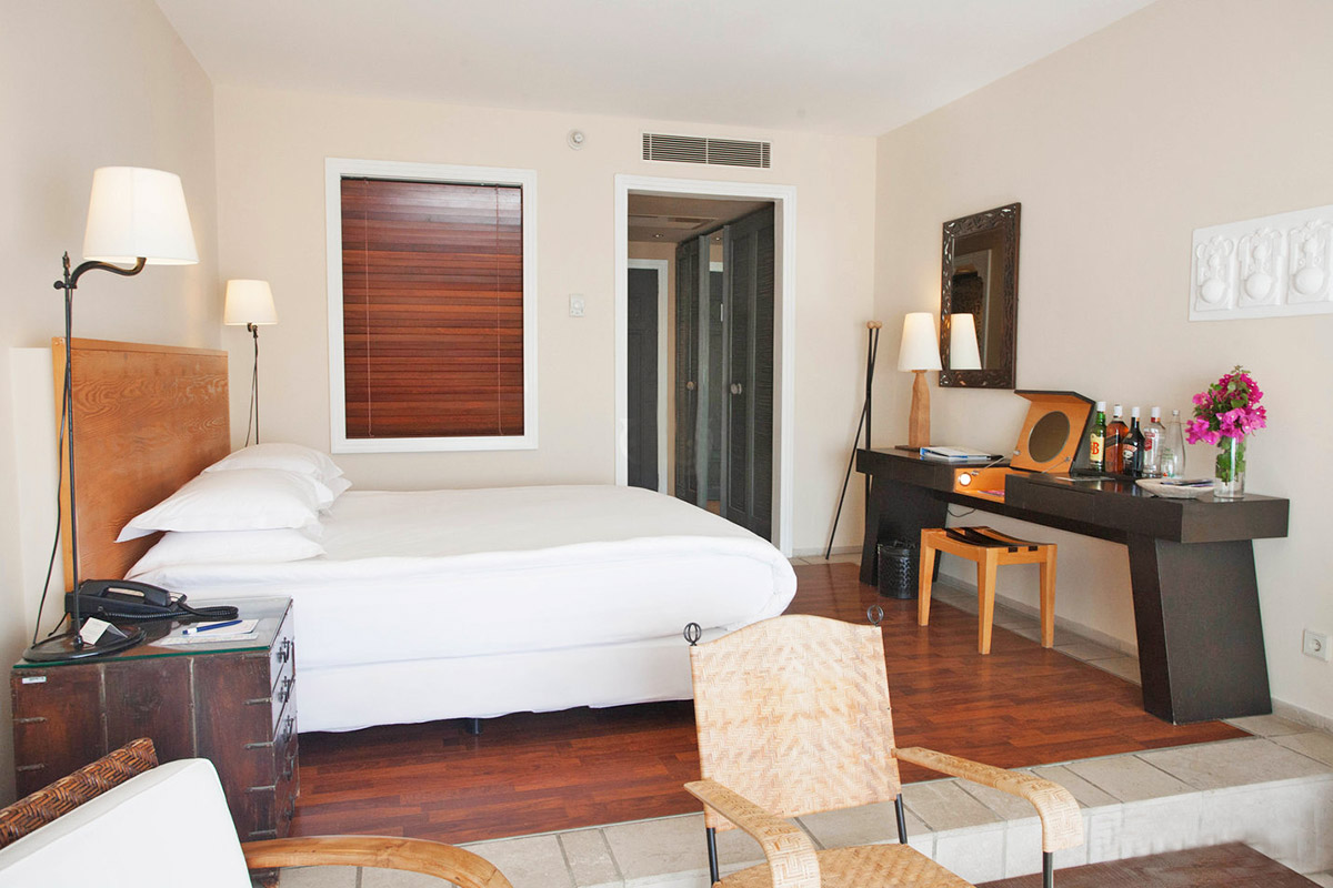 cheap resort hotels to Spend holiday with family