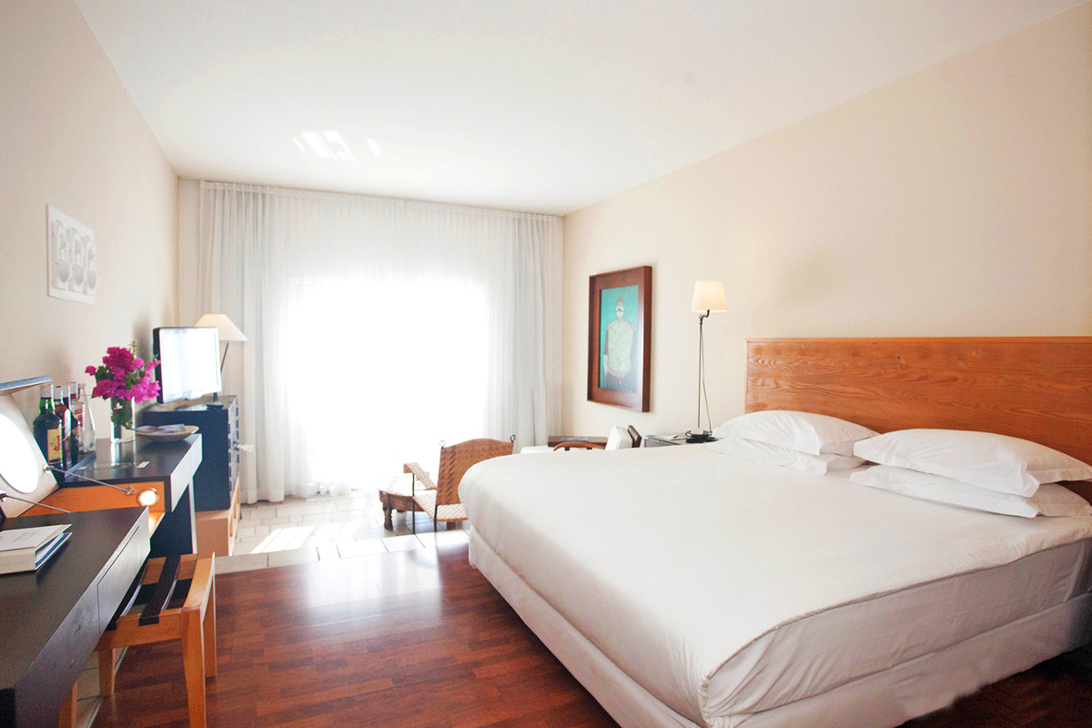 cheap resort hotels to Spend holiday with family