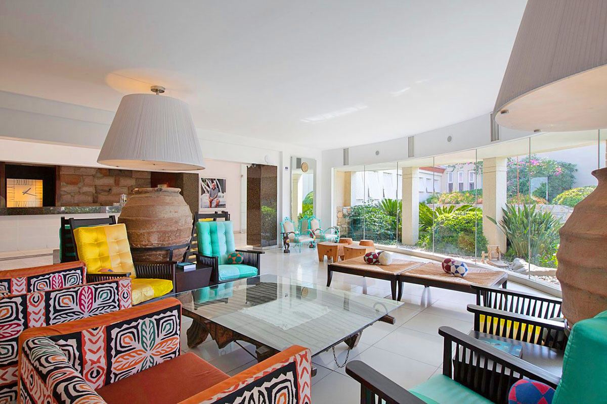 cheap resort hotels to Spend holiday with family