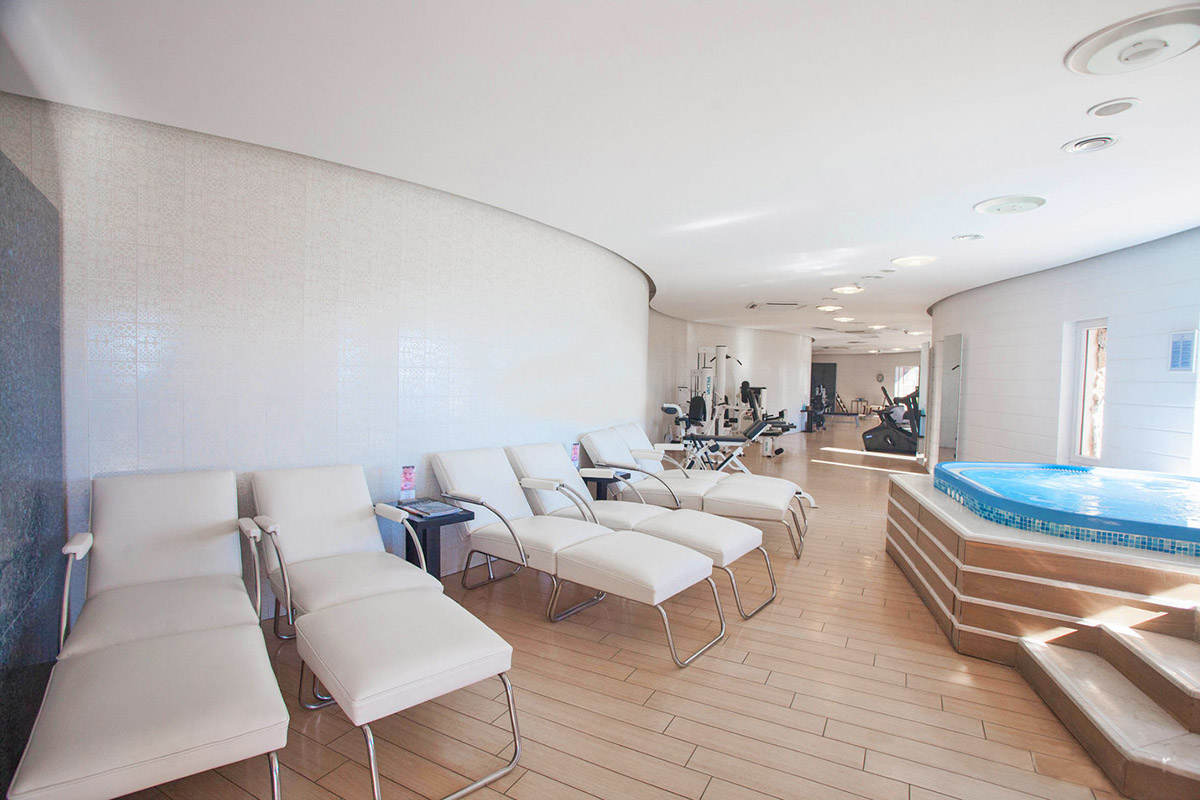 cheap resort hotels to Spend holiday with family