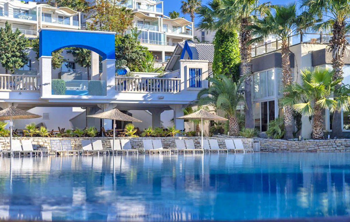 cheap resort hotels to Spend holiday with family