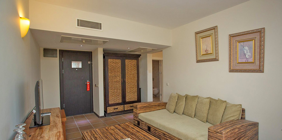 cheap resort hotels to Spend holiday with family