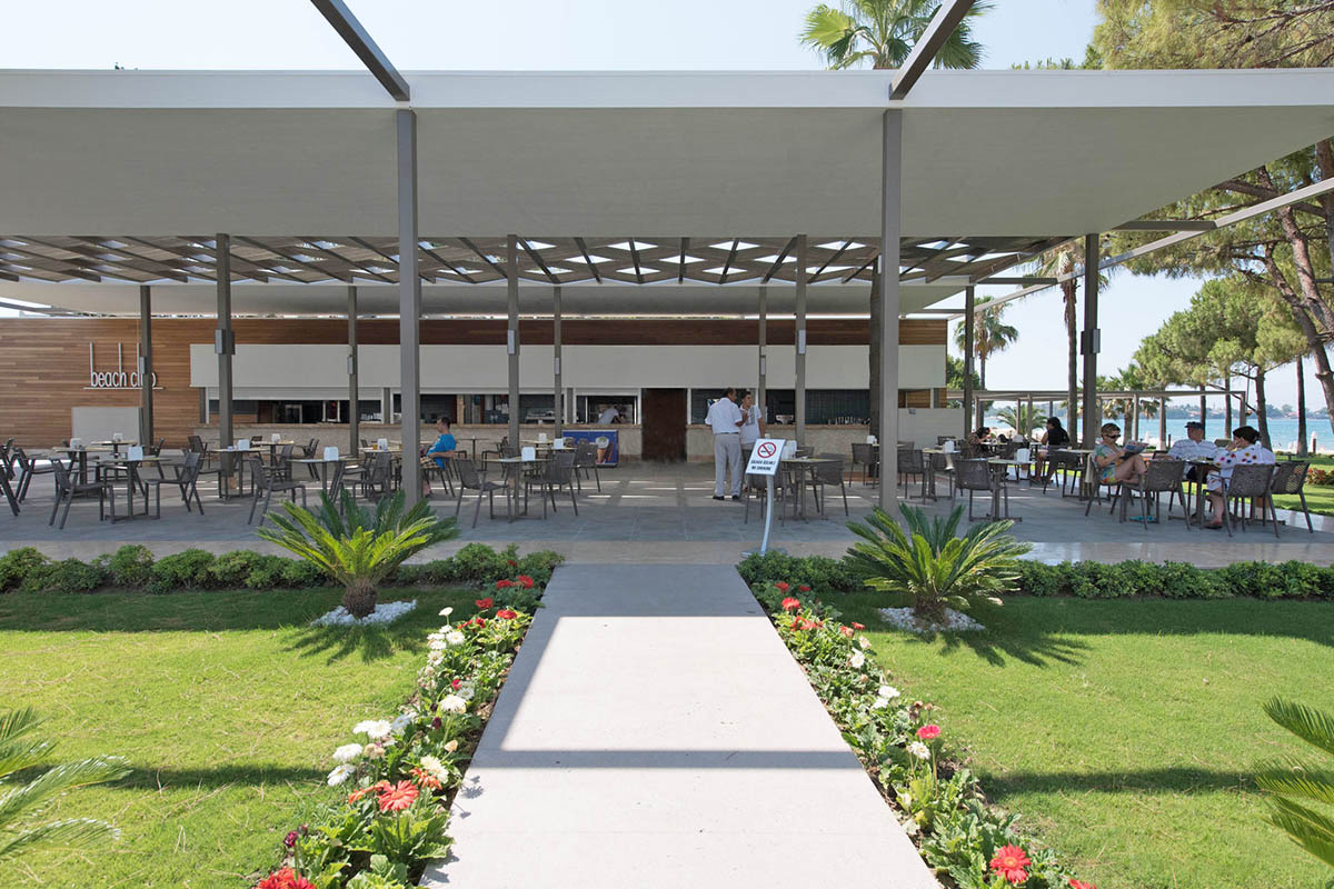 cheap resort hotels in Turkey to Spend holiday with family