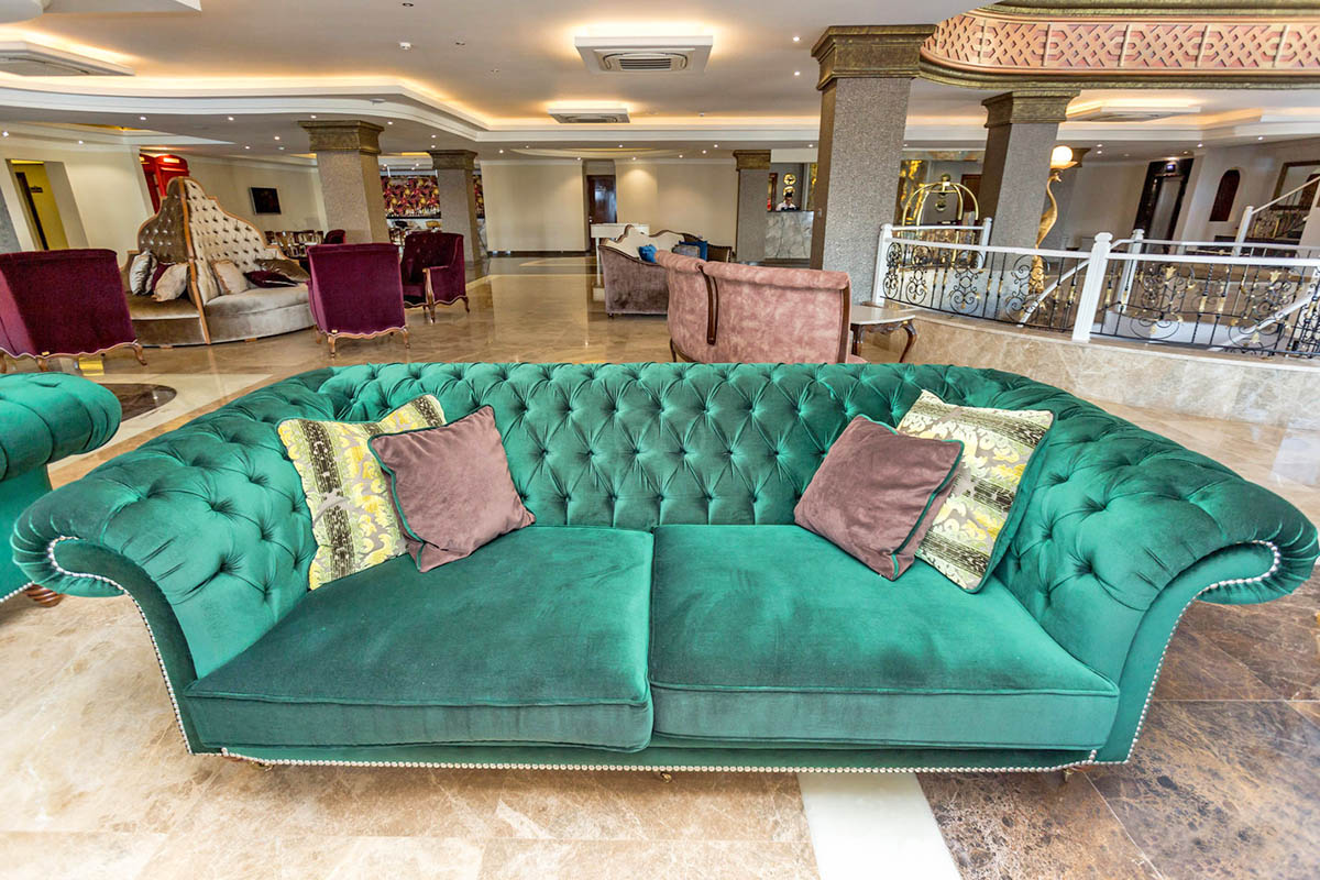 cheap resort hotels to Spend holiday with family