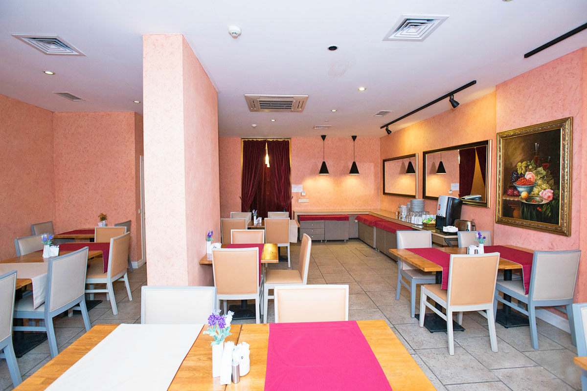 cheap resort hotels to Spend holiday with family