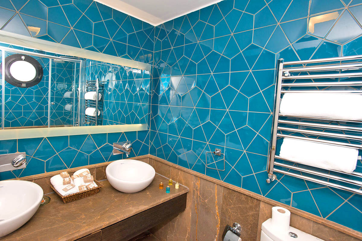 cheap resort hotels to Spend holiday with family