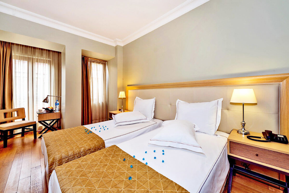 cheap resort hotels to Spend holiday with family