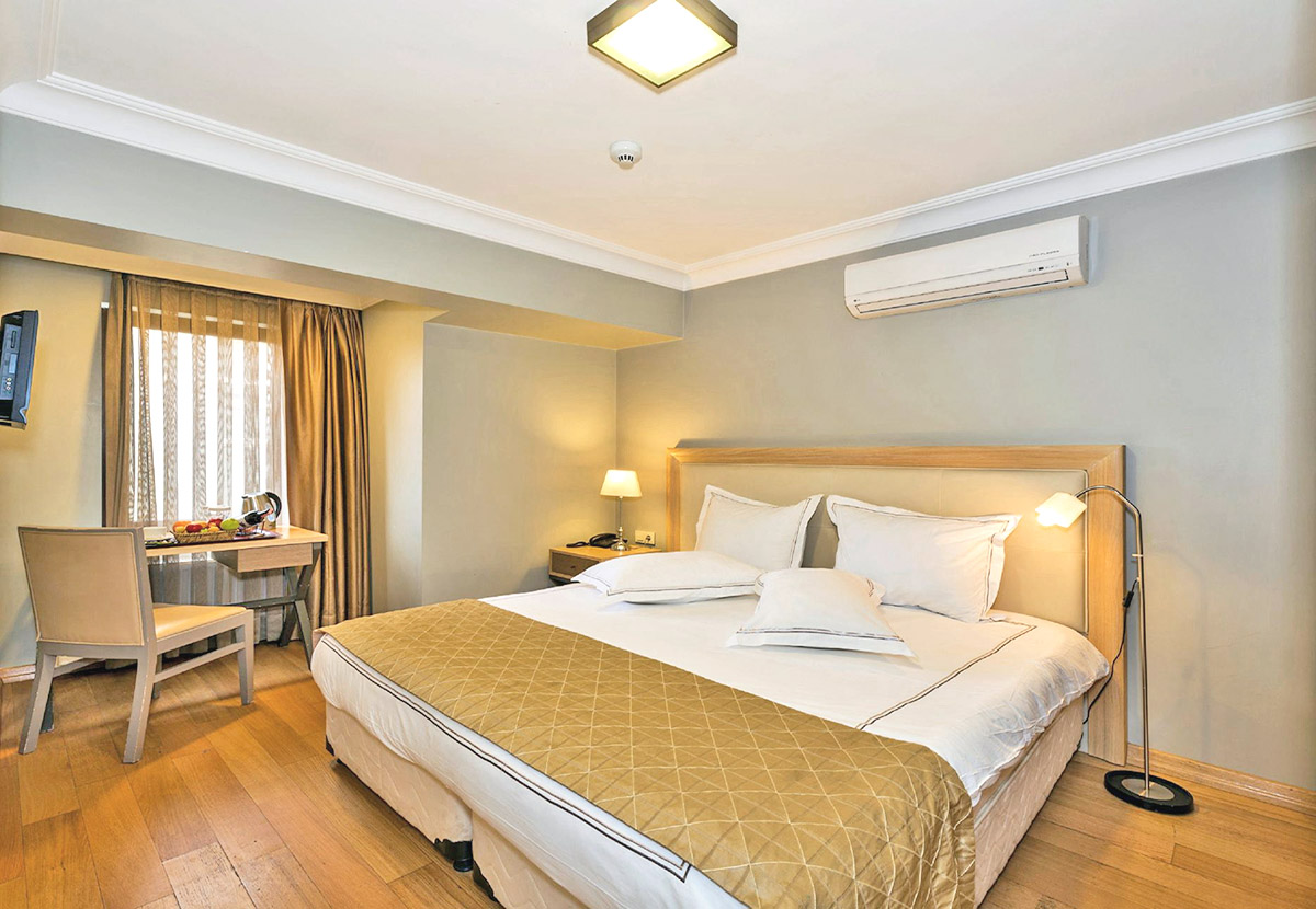 agora life hotel double room