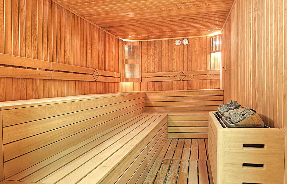 cheap resort hotels to Spend holiday with family