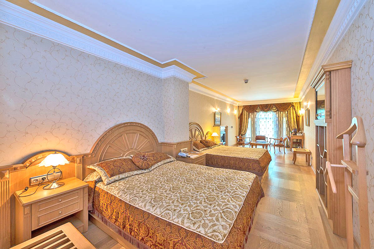 cheap resort hotels to Spend holiday with family