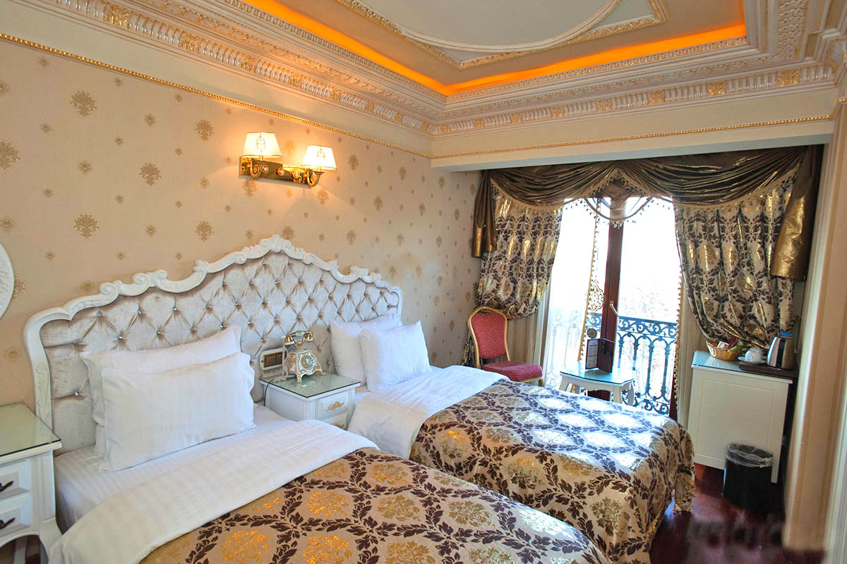 cheap resort hotels to Spend holiday with family