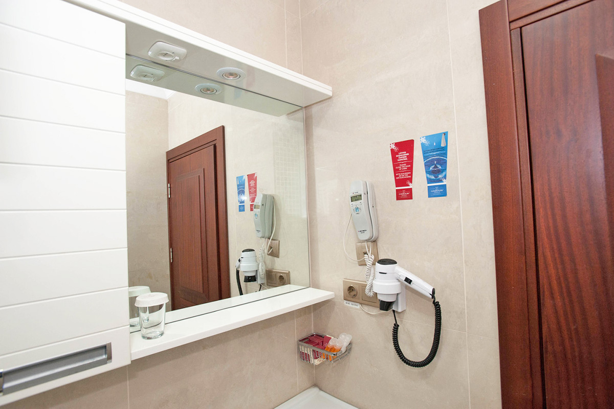 cheap resort hotels to Spend holiday with family