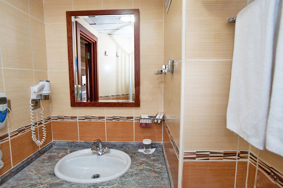 cheap resort hotels to Spend holiday with family