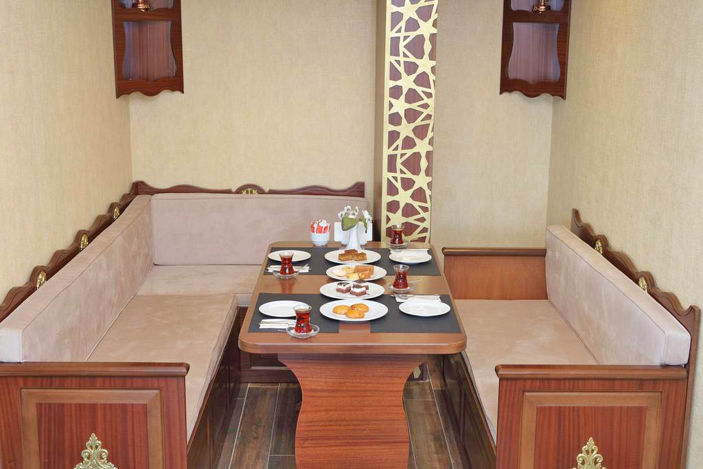 cheap resort hotels to Spend holiday with family