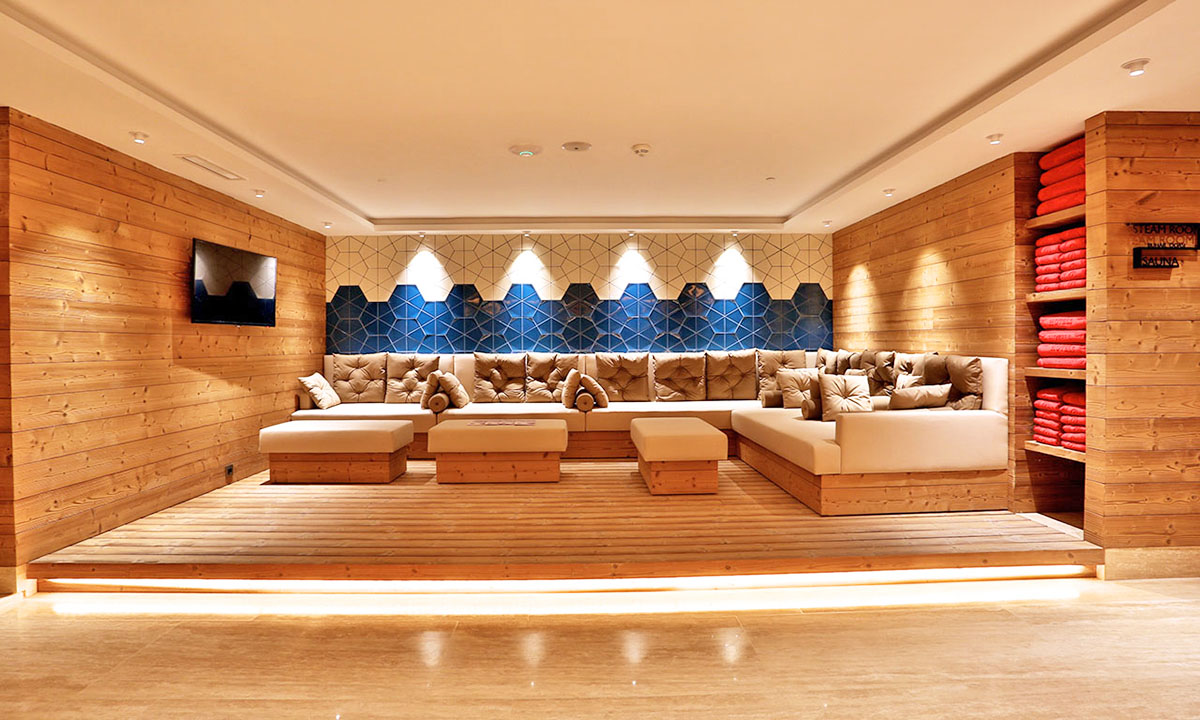 cheap resort hotels to Spend holiday with family