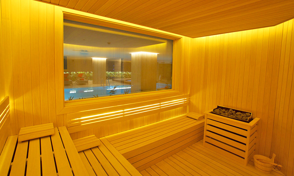 cheap resort hotels to Spend holiday with family