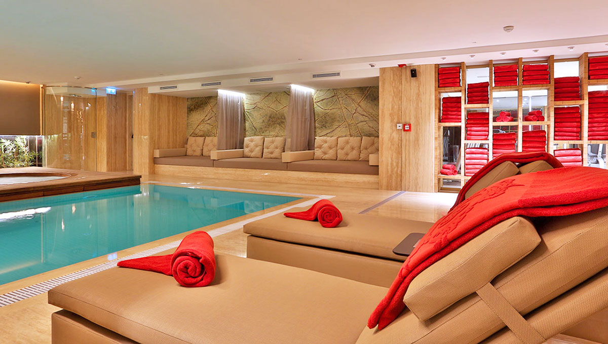 cheap resort hotels to Spend holiday with family