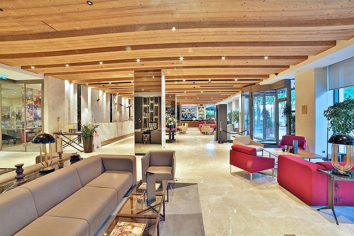 cheap resort hotels to Spend holiday with family