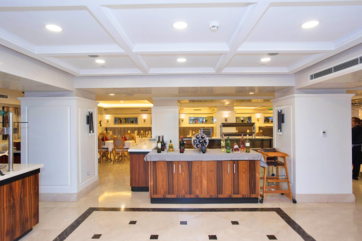 cheap resort hotels to Spend holiday with family