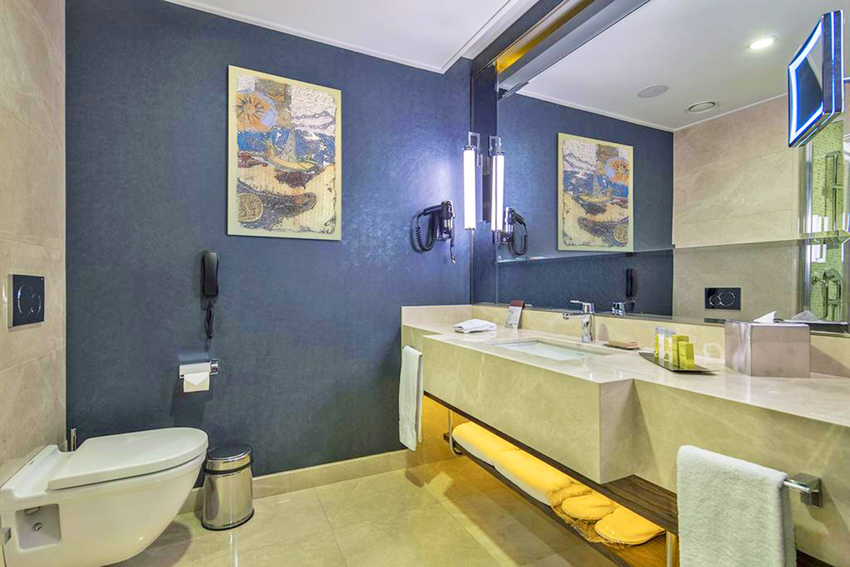 cheap resort hotels to Spend holiday with family