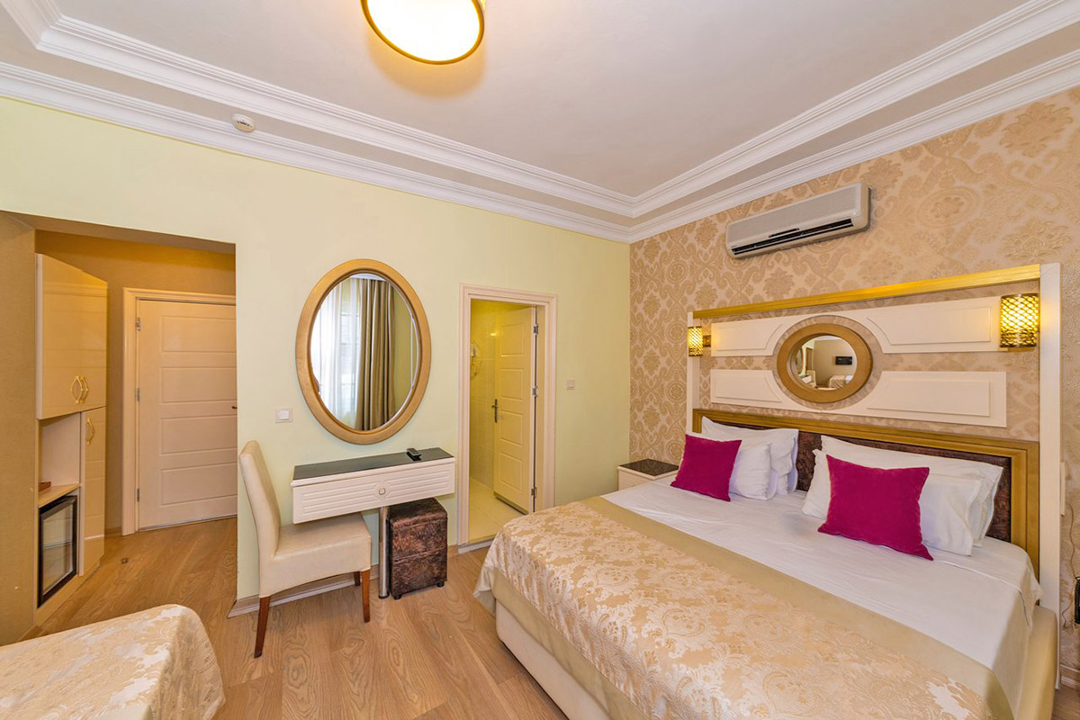 harmony hotel triple bedroom 2