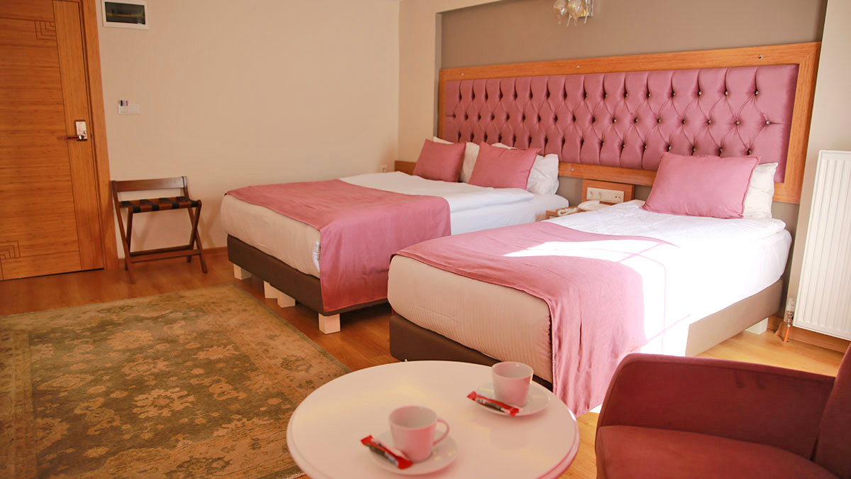 cheap resort hotels to Spend holiday with family