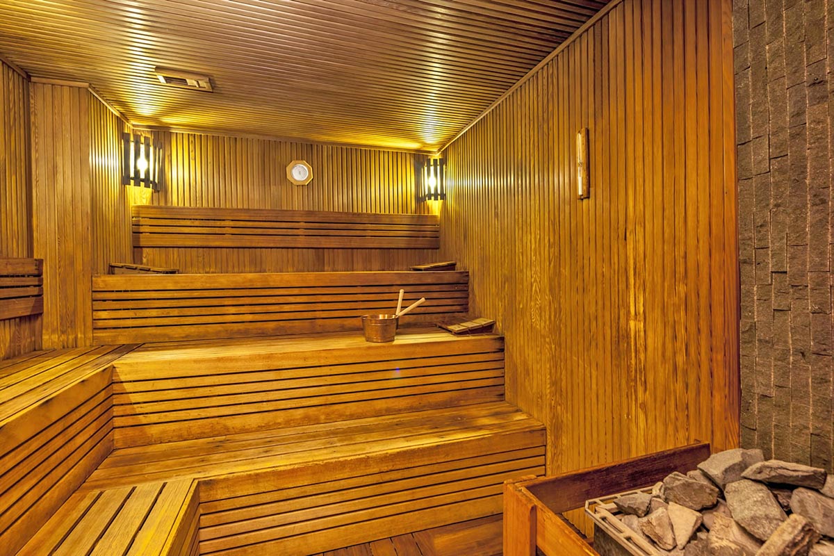 cheap resort hotels to Spend holiday with family