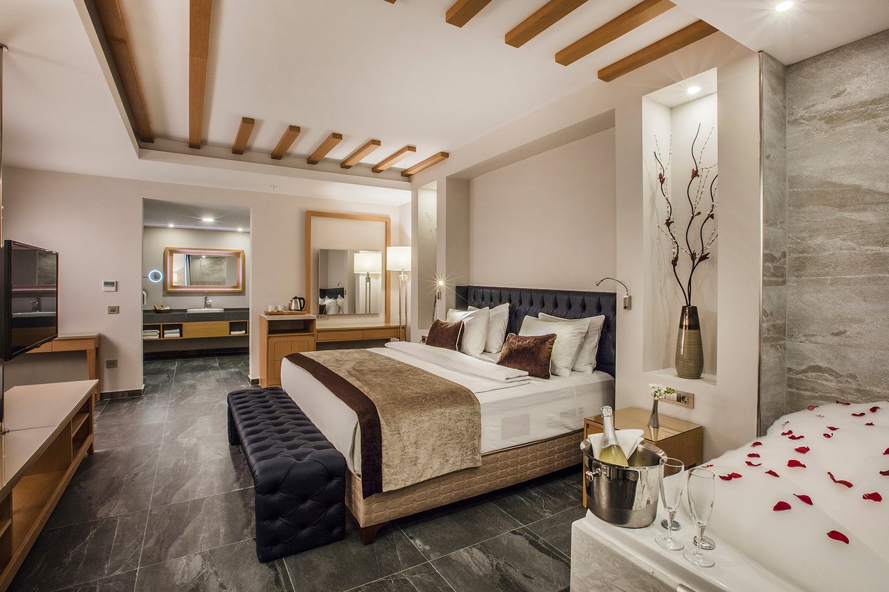 cheap resort hotels to Spend holiday with family