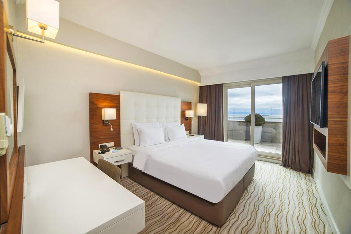 cheap resort hotels to Spend holiday with family