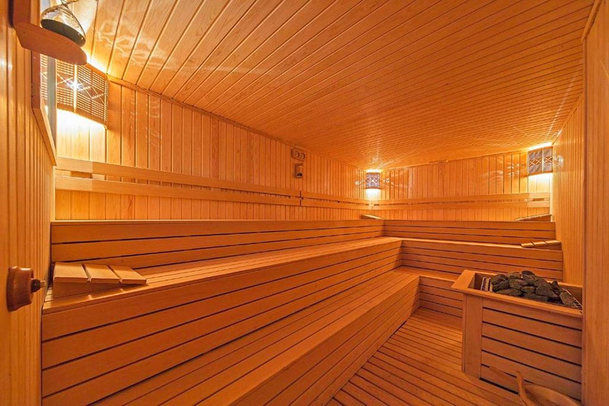 cheap resort hotels to Spend holiday with family