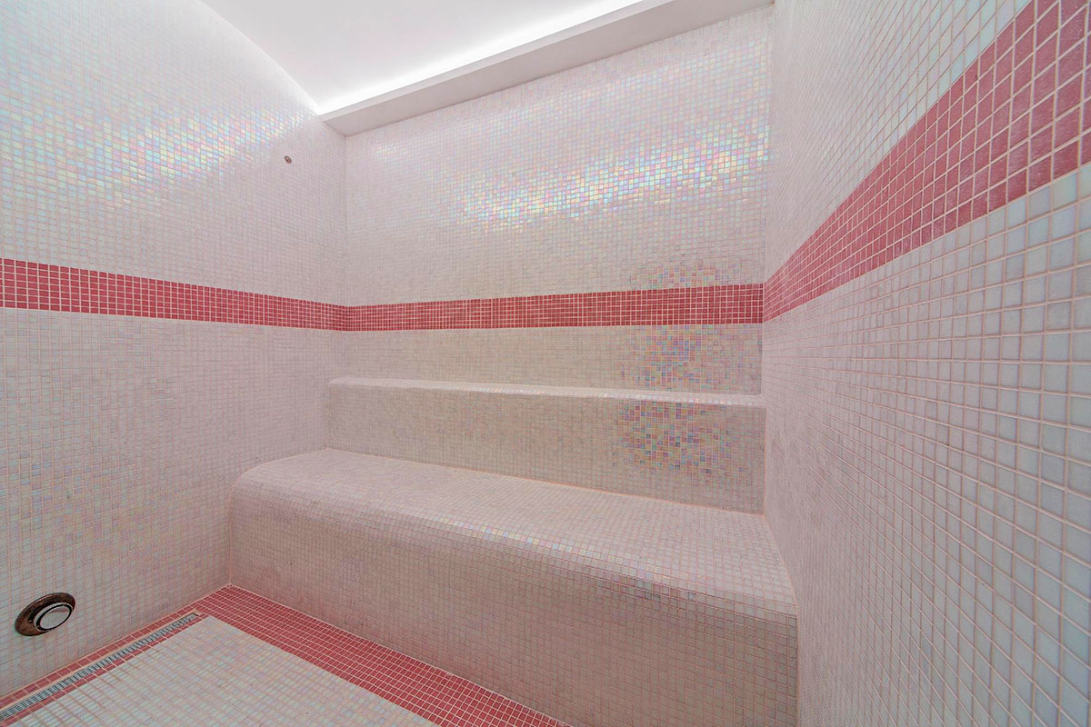 cheap resort hotels to Spend holiday with family