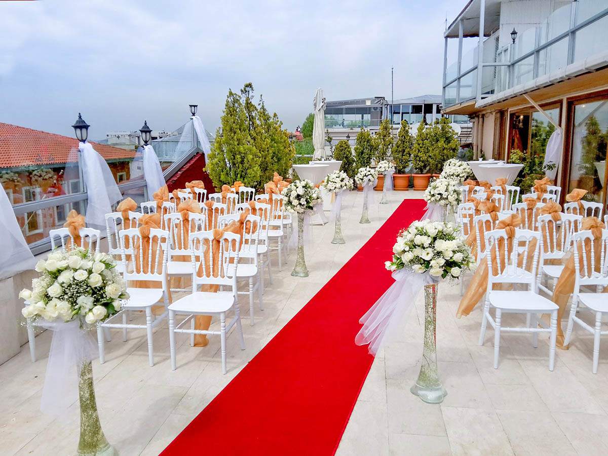 cheap resort hotels to Spend holiday with family