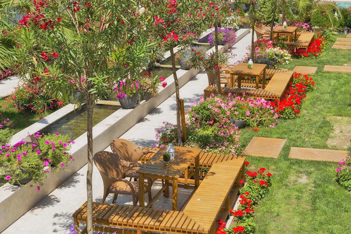 cheap resort hotels to Spend holiday with family