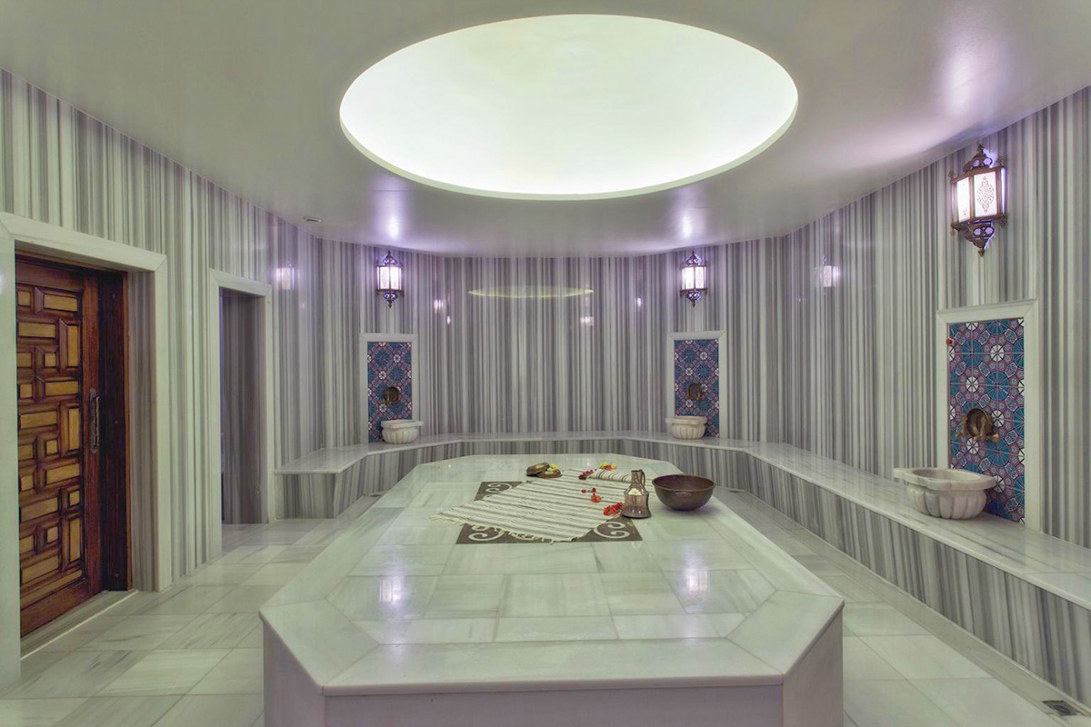 cheap resort hotels to Spend holiday with family