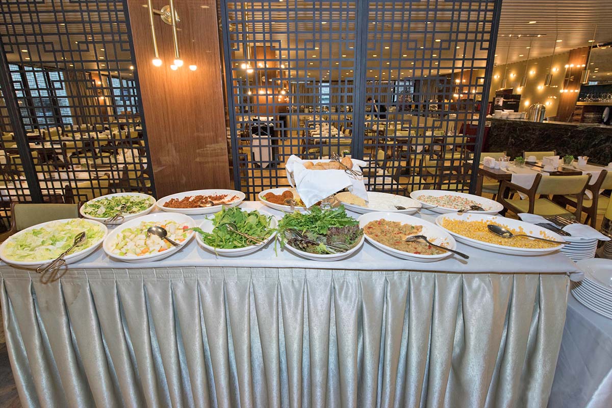 cheap resort hotels to Spend holiday with family