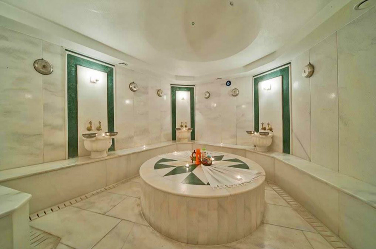 cheap resort hotels to Spend holiday with family