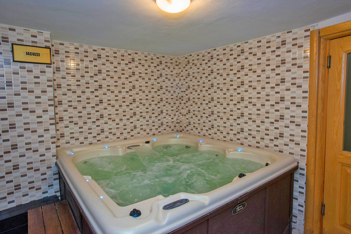 cheap resort hotels to Spend holiday with family