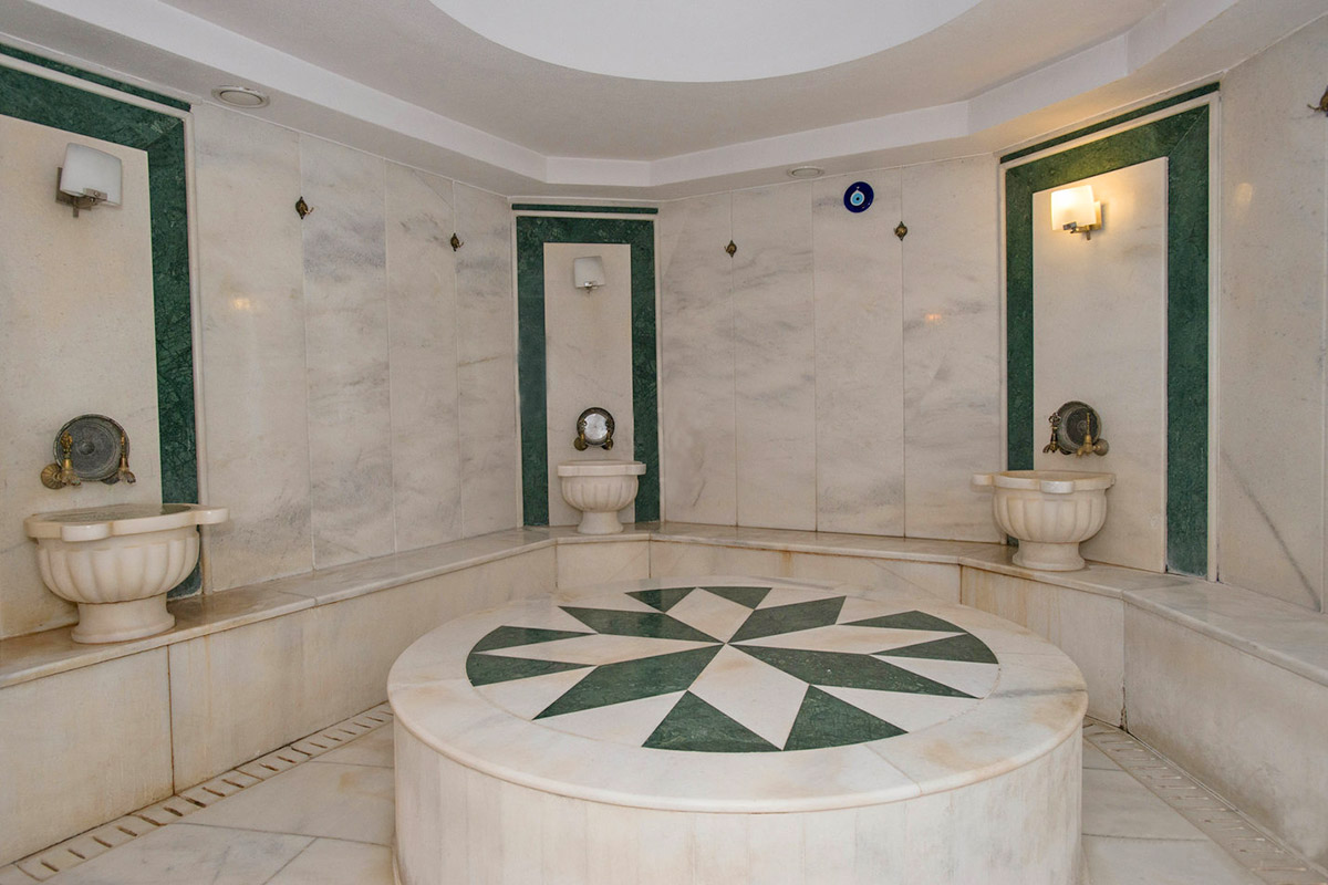 cheap resort hotels to Spend holiday with family