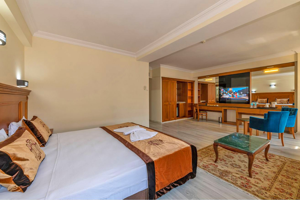 cheap resort hotels to Spend holiday with family