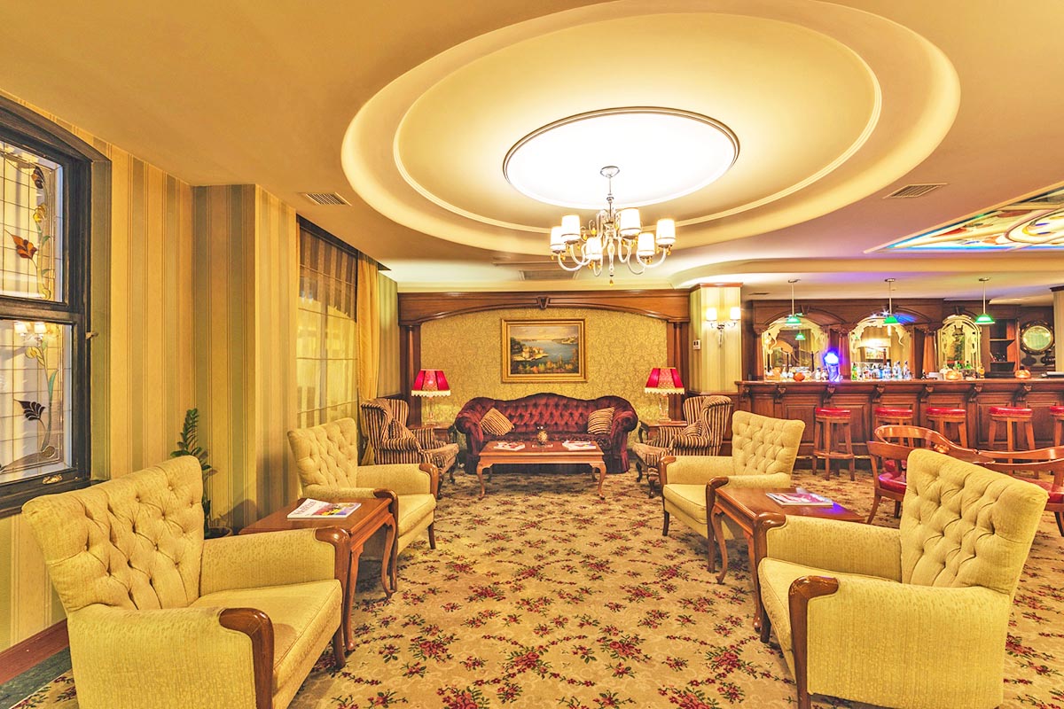 cheap resort hotels to Spend holiday with family