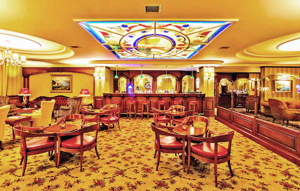 cheap resort hotels to Spend holiday with family