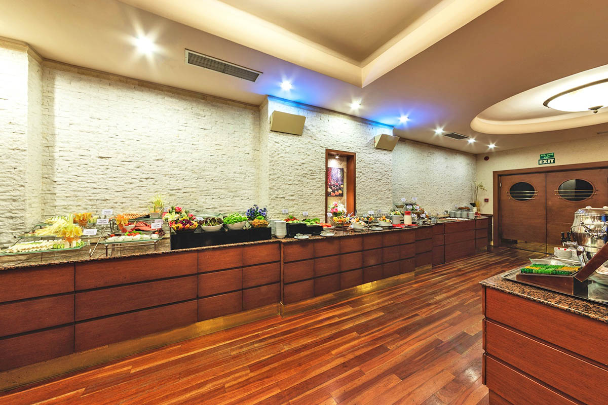 cheap resort hotels to Spend holiday with family