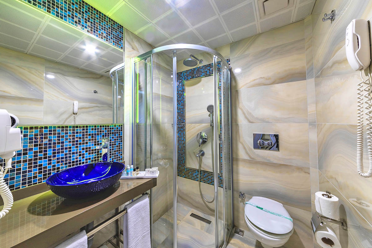 cheap resort hotels to Spend holiday with family