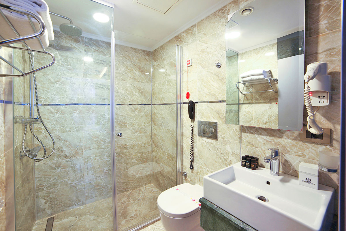 cheap resort hotels to Spend holiday with family