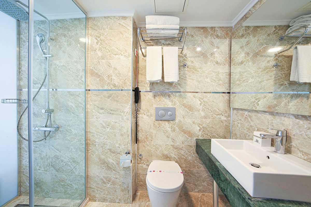 cheap resort hotels to Spend holiday with family