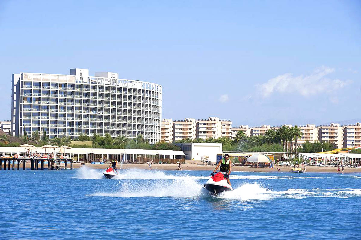 cheap resort hotels to Spend holiday with family