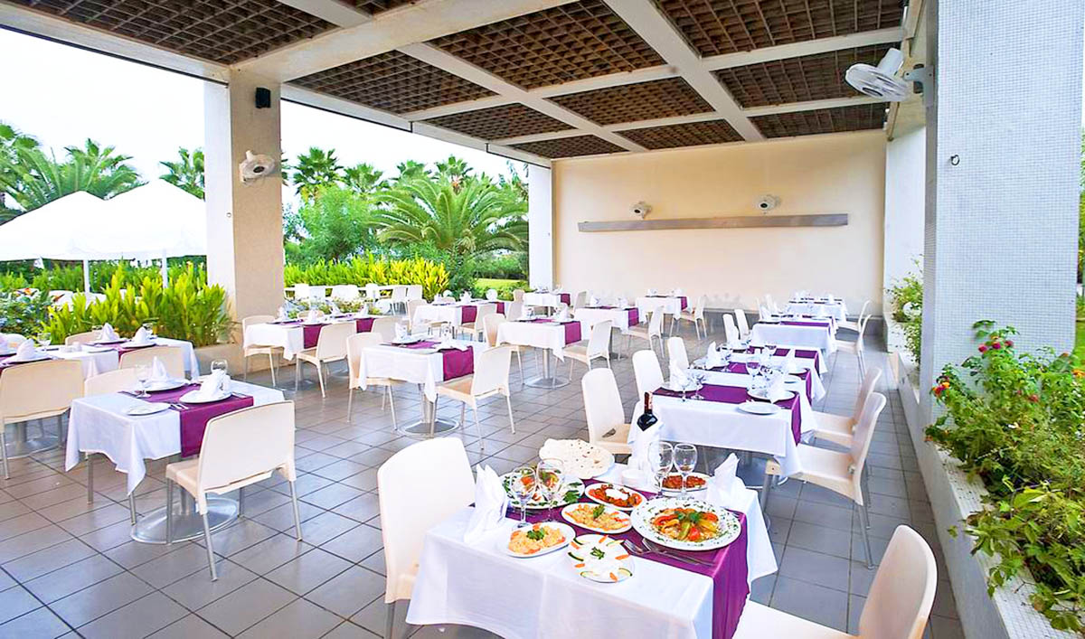 cheap resort hotels to Spend holiday with family