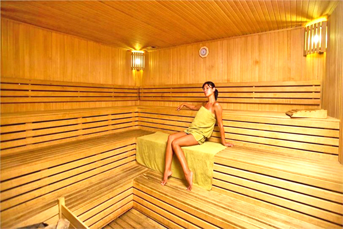 cheap resort hotels to Spend holiday with family