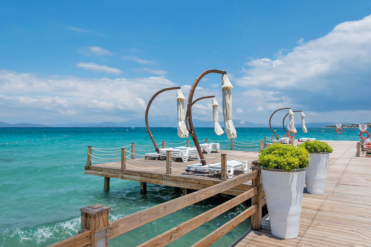 cheap resort hotels to Spend holiday with family