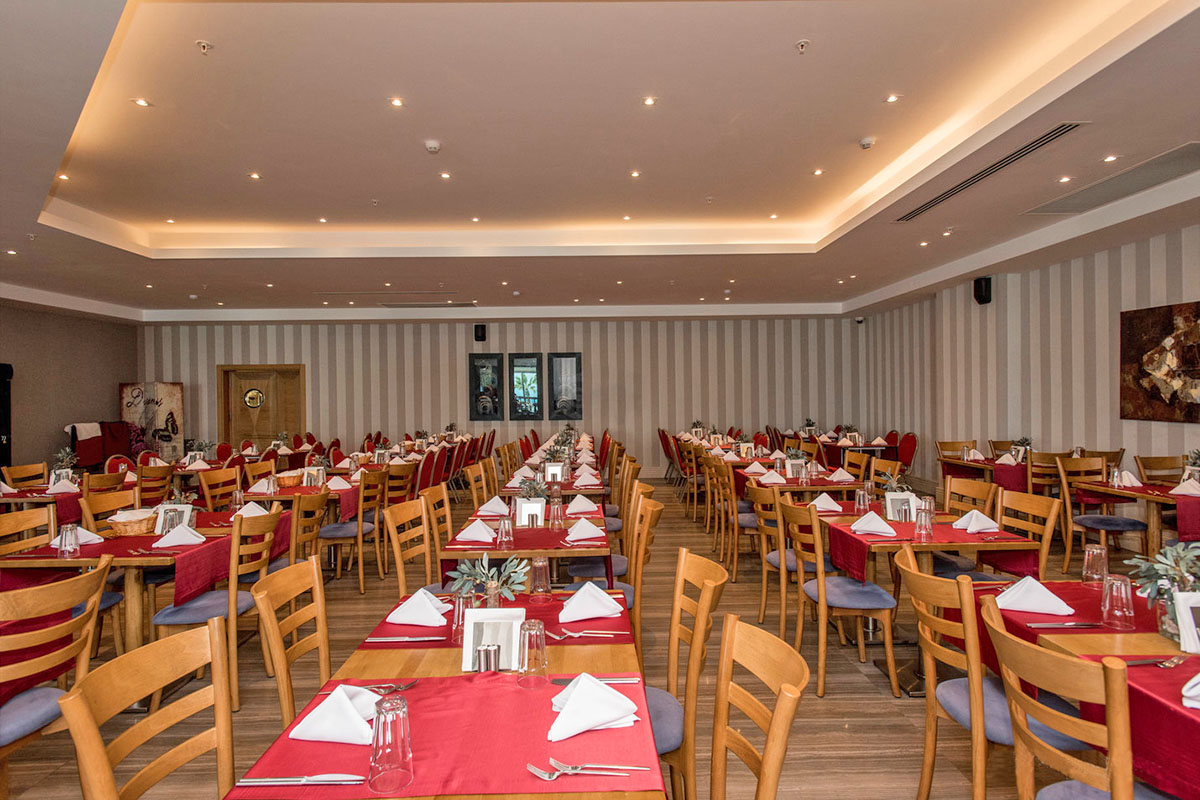 cheap resort hotels to Spend holiday with family